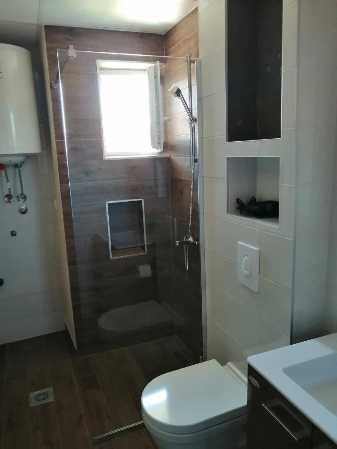 B&B Apartments Ohrid Bagian luar foto